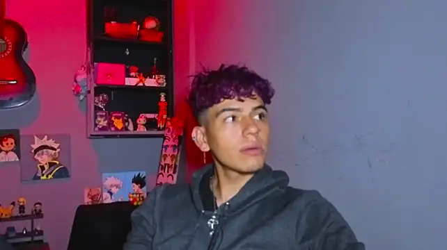 MikeyKuro's Webcam Show