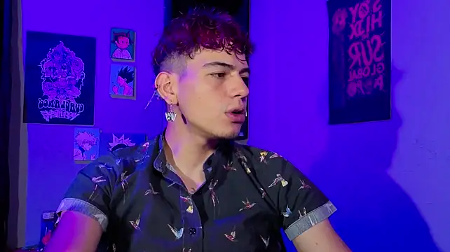 MikeyKuro Шоу с уебкамера