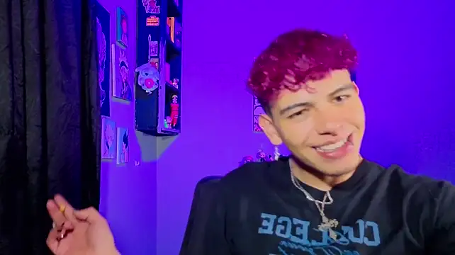 MikeyKuro's Webcam Show