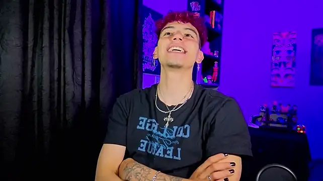 Pokazy przed kamerką – MikeyKuro
