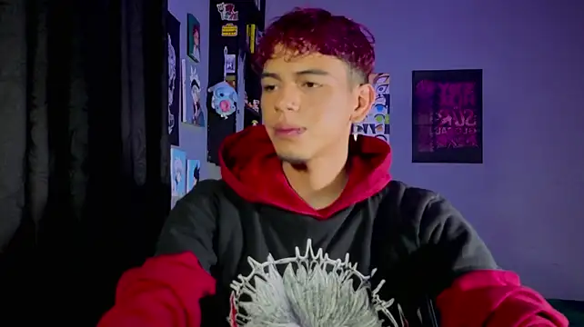 MikeyKuro Adlı Modelin Web Kamerası Şovu