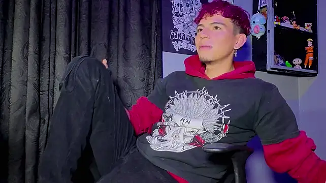 Show modela MikeyKuro na web-kameri