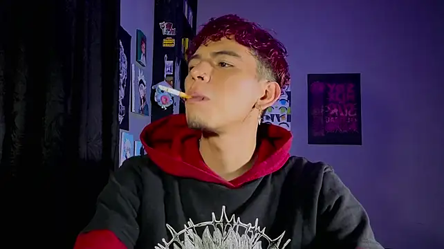 MikeyKuro Webcam show
