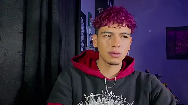 MikeyKuro Webcam-Show