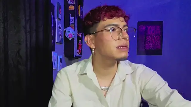 MikeyKuro's Webcam Show