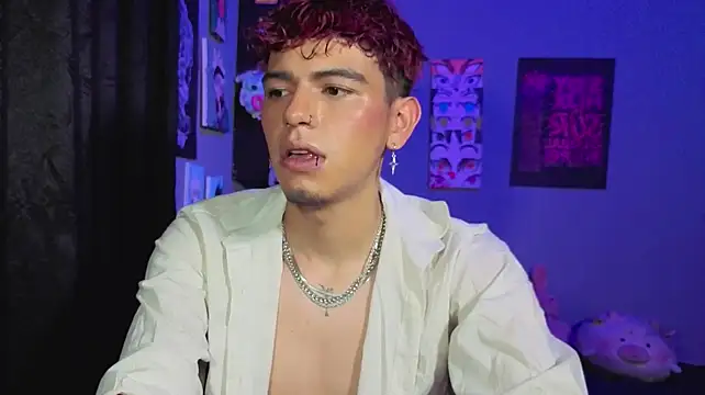 MikeyKuro Webcam-Show