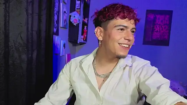 הופעת וובקאם של MikeyKuro