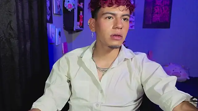 MikeyKuro Webcam-Show