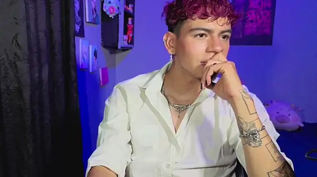 MikeyKuro Webcam show
