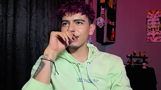 MikeyKuron Webbikameraesitys