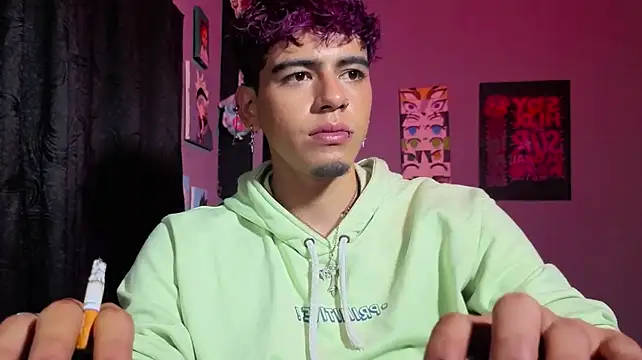 MikeyKuro Show Webcam