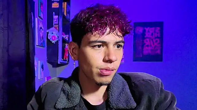 MikeyKuro Webcamshow