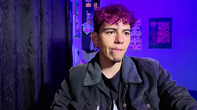 MikeyKuro Show Webcam