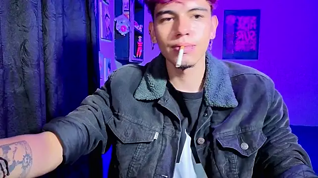 Pertunjukan Kamera Web MikeyKuro