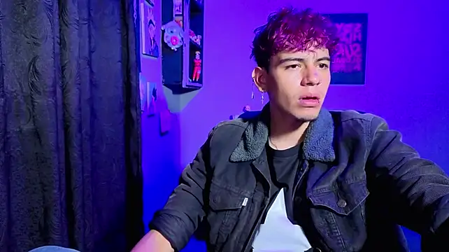 MikeyKuro Webcam show