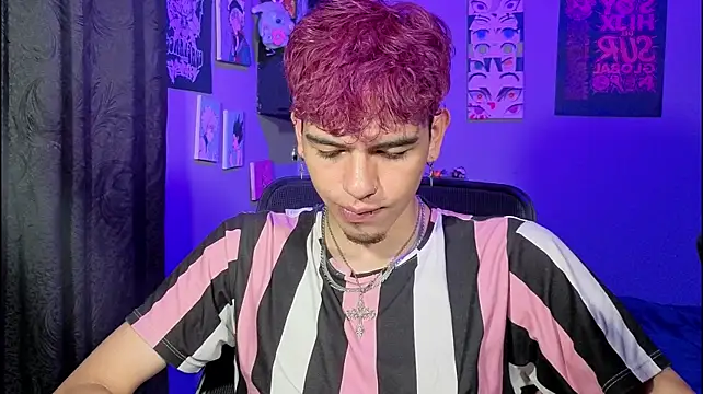 MikeyKuro Webcam show