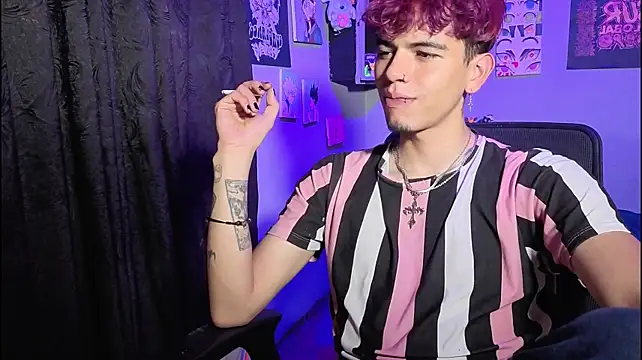 MikeyKuro Шоу с уебкамера