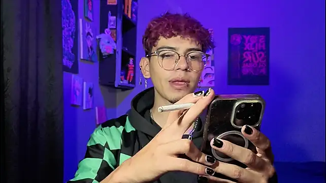 הופעת וובקאם של MikeyKuro