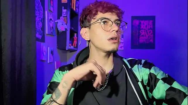 Вебкам-шоу MikeyKuro