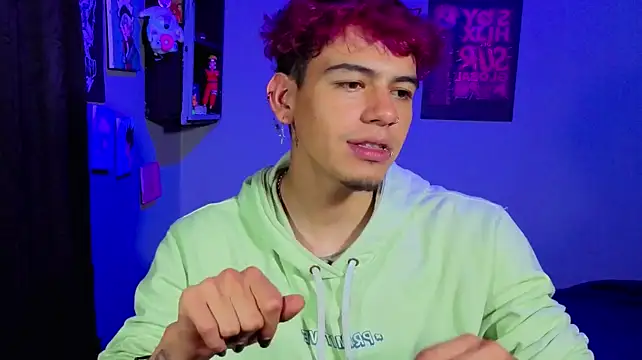 MikeyKuro Pertunjukan Webcam
