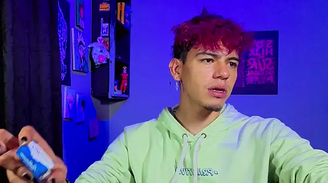 عرض كام MikeyKuro