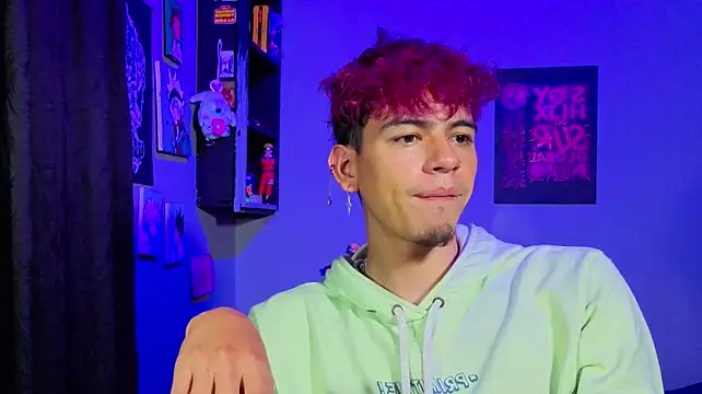 عرض كام MikeyKuro