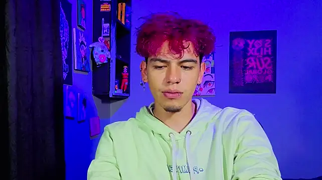 MikeyKuro Webcam show
