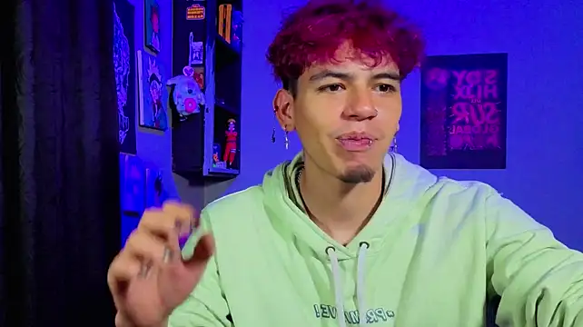 عرض كام MikeyKuro