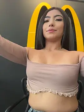 Show modela Valentina-gomezz na web-kameri
