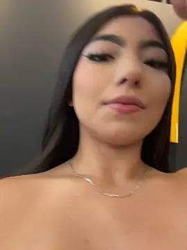 Valentina-gomezz 即時 XXX 聊天