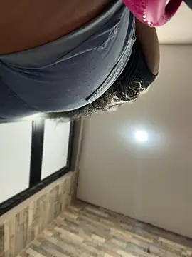 Valentina-gomezz Show Webcam