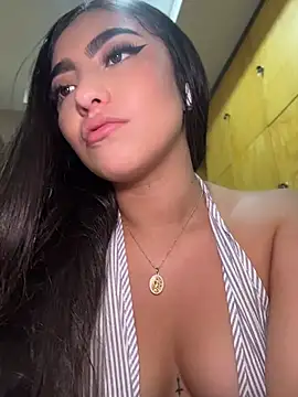 Valentina-gomezz Show in webcam