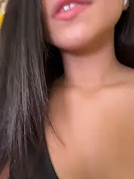 Valentina-gomezz's Webcam Show