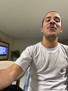 Show de KeuBaianoo na webcam