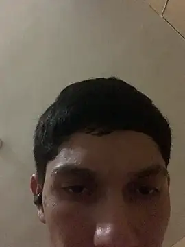 omarjr009's Webcam Show