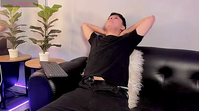Marco17__'s Webcam Show