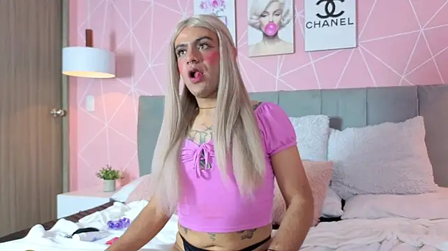 Show modela cami_bonet na web-kameri