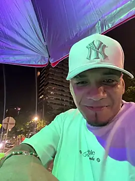 Show de suazaniga na webcam