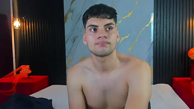 JhonyRiver webcam show
