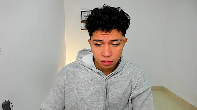 zayn_v1p 网络视讯表演