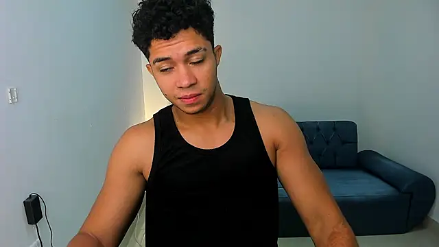zayn_v1p Webcamshow