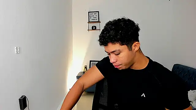zayn_v1p: вебкам-шоу
