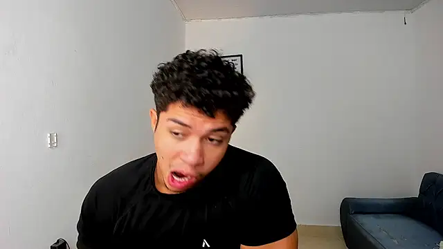 zayn_v1p Webcam Show