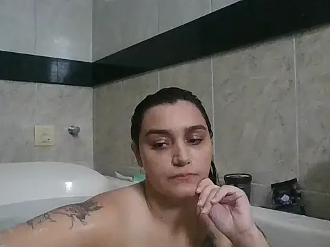 agathasweet99's Live Chat Room