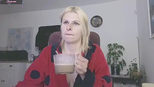Webkamerová show karmija