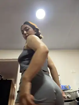 liah_izumii's Live XXX Chat