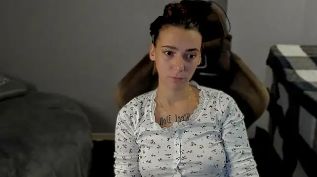 AnnaDolll Adlı Modelin Web Kamerası Şovu