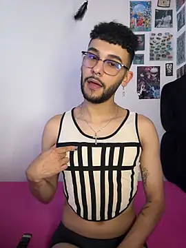Deadnoxn Webbikameraesitys