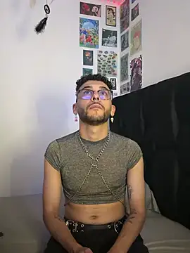 Deadnoxn Webbikameraesitys