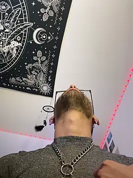 Deadnoxn Webbikameraesitys